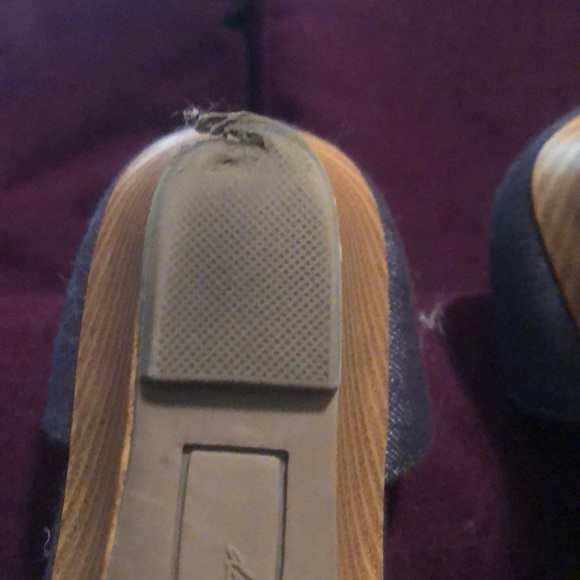 Navy and tan strapped platform heels - Picture 4 of 4